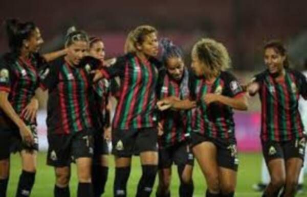 سيدات الجيش