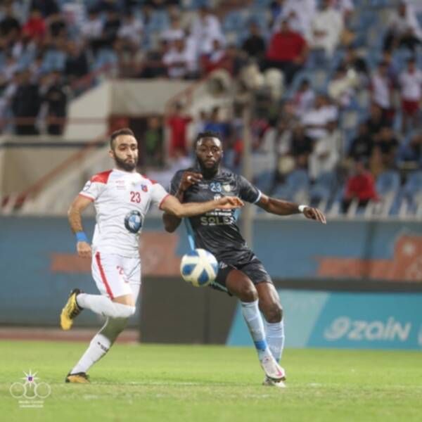 جانب من مباراة الكويت والسالمية