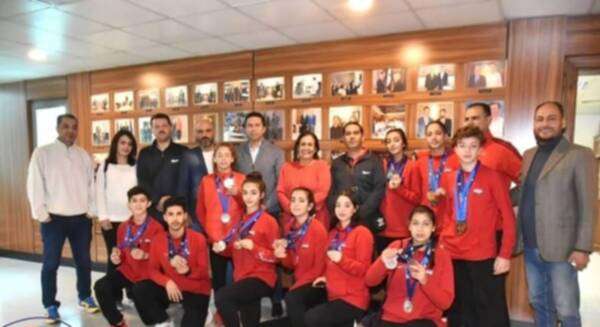 بعثة منتخب سوريا للريشة الطائرة