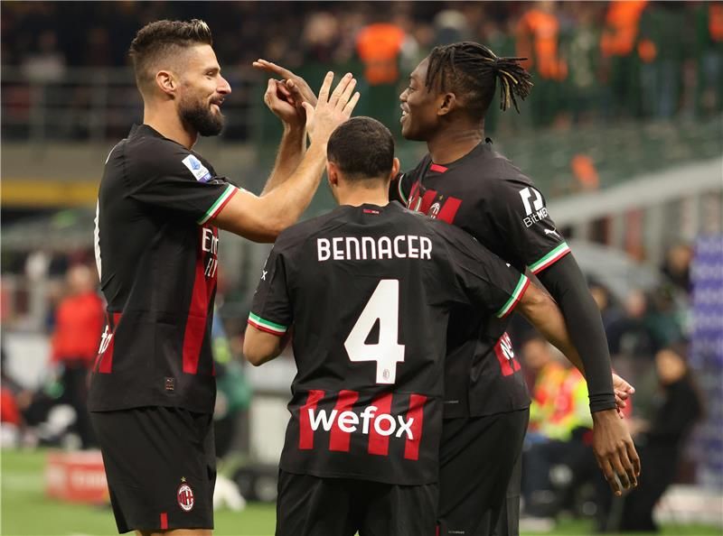 لاعبو ميلان