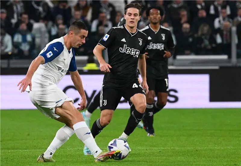 ?i=albums%2fmatches%2f2419680%2f20221113-afp_32ng3j4_afp