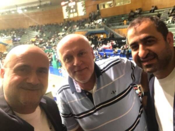 سيمون أبي رميا