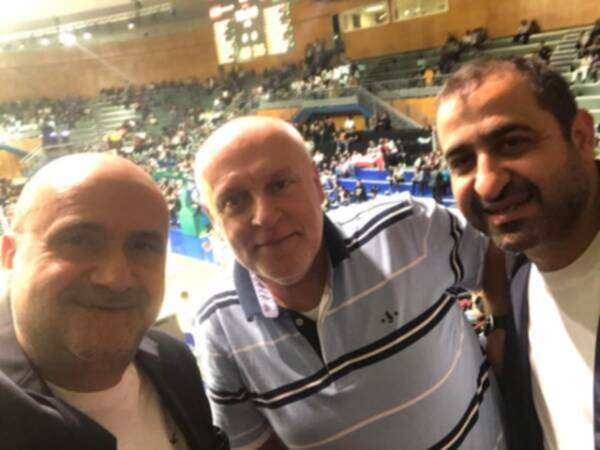 سيمون أبي رميا