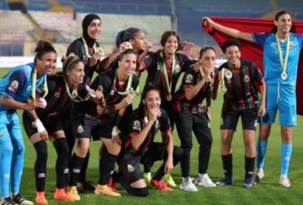 سيدات الجيش