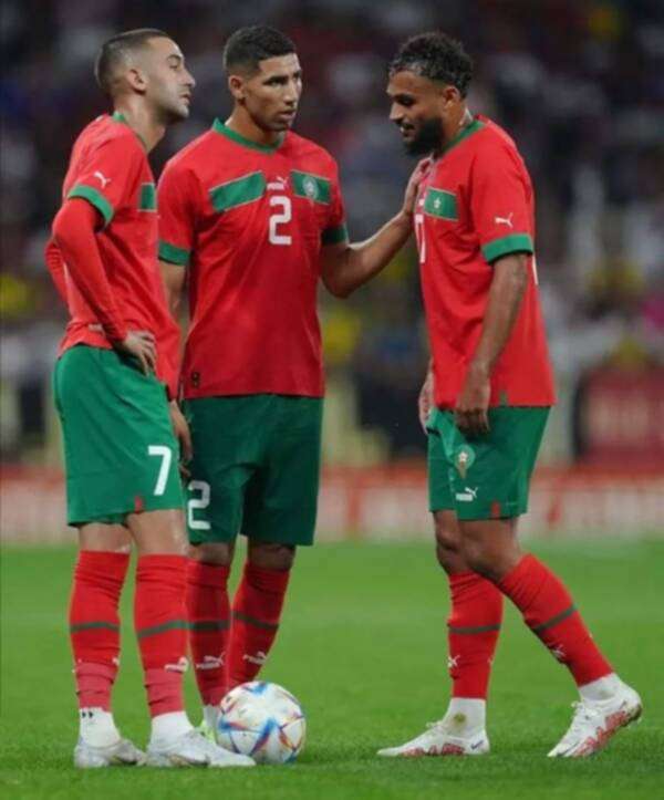 حكيمي وبوفال وزياش