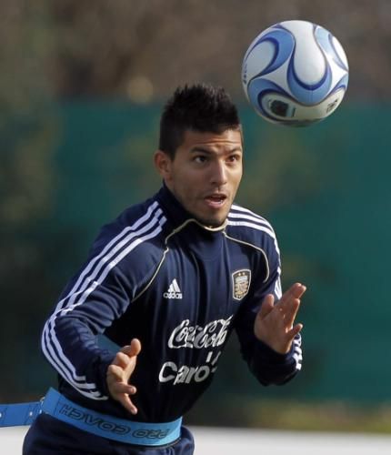 2011-06-102011-06-10t165204z_01_bas02_rtridsp_3_soccer-latam_reuters