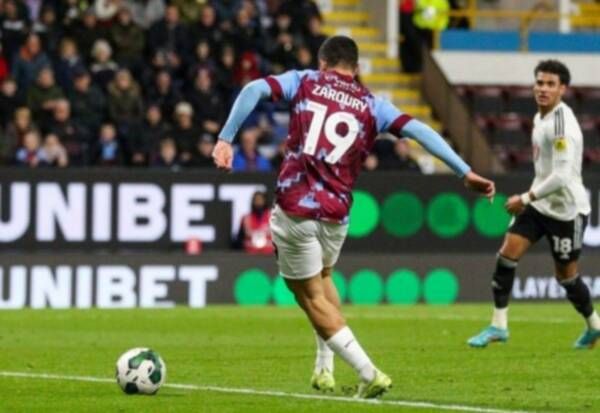 أنس الزروري