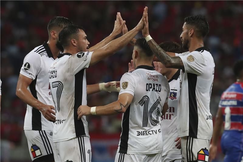 لاعبو كولو كولو