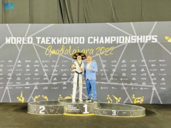 دنيا أبو طالب