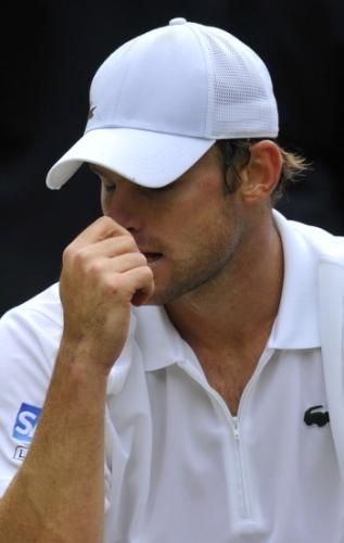 2011-06-242011-06-24t161332z_01_wim138_rtridsp_3_tennis-wimbledon_reuters