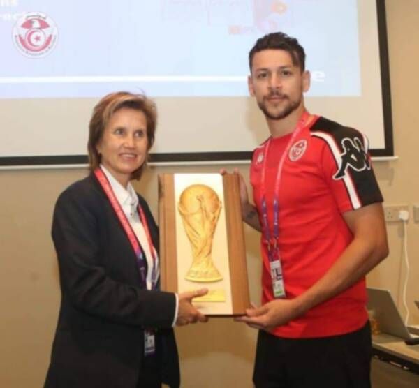 من الاجتماع