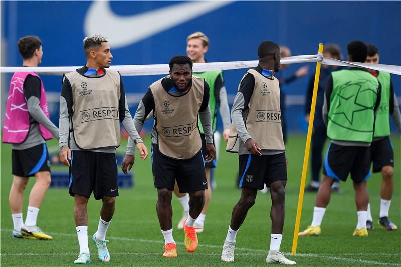 لاعبو برشلونة