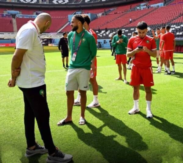 لاعبو المغرب في ستاد البيت