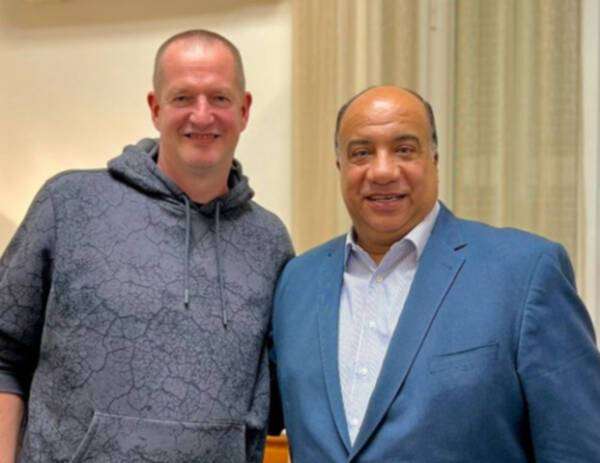 رودل مع رئيس نادي الاتحاد محمد مصيلحي