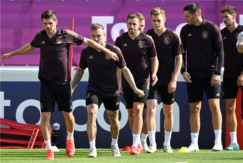 من تدريبات المنتخب الألماني