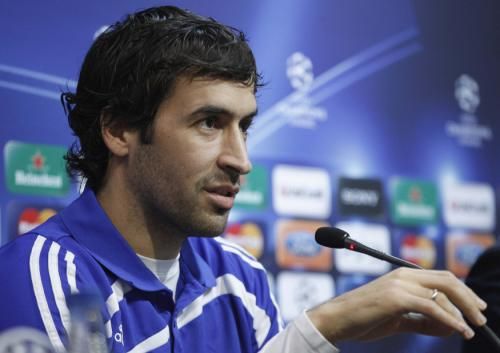 2011-02-142011-02-14t174955z_01_hjk13_rtridsp_3_soccer-champions_reuters
