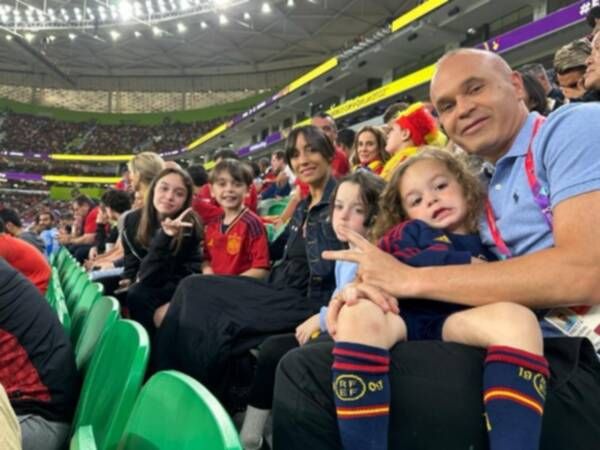 أندريس إنييستا من المدرجات