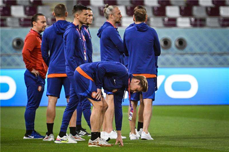 لاعبو هولندا