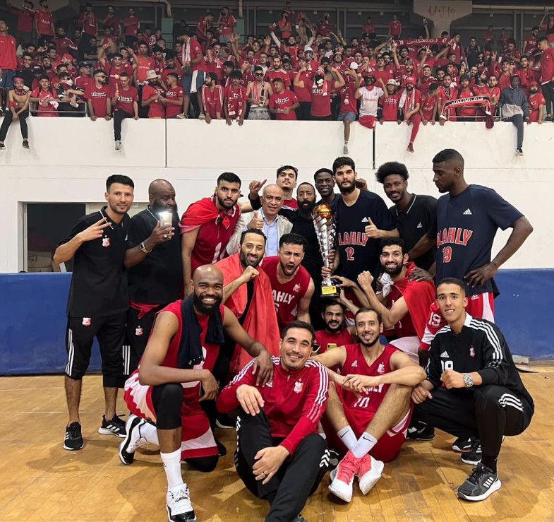 جانب من التتويج