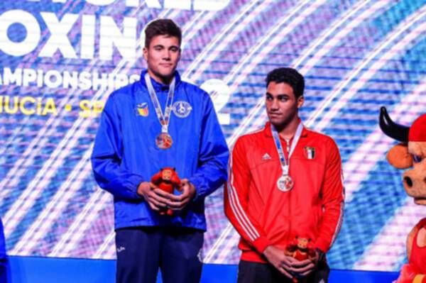 من تتويج عمر خالد