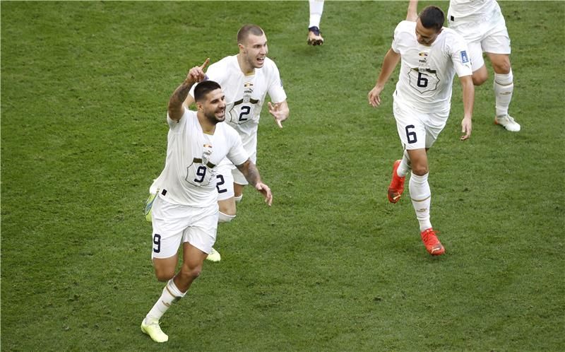 لاعبو منتخب صربيا