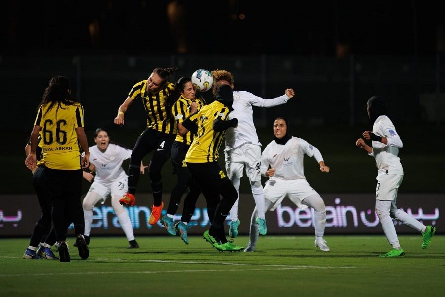 من مباراة الاتحاد والشباب