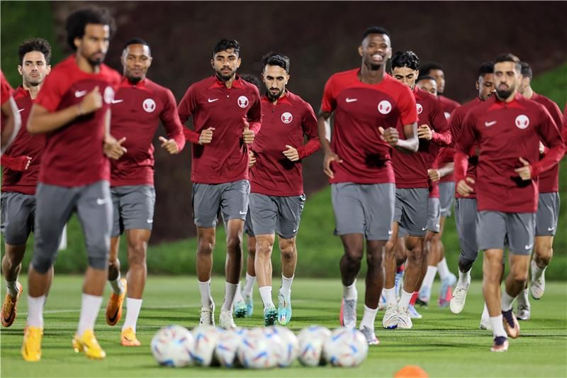 من تدريبات المنتخب القطري