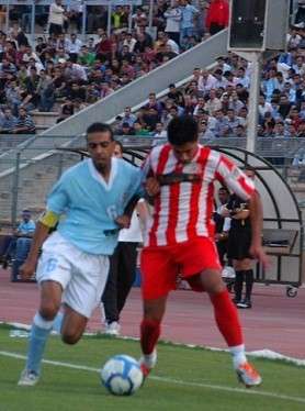 جانب من لقاء الفريقين بالدور الأول