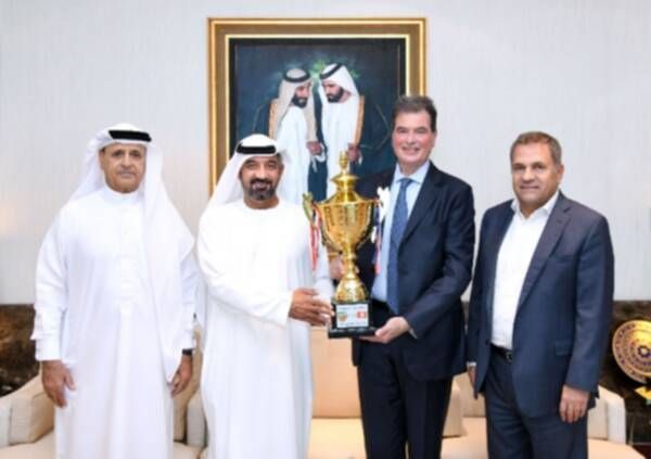 من الاجتماع