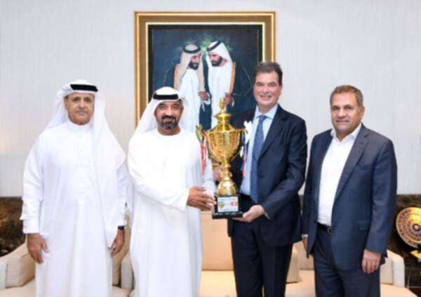 من الاجتماع