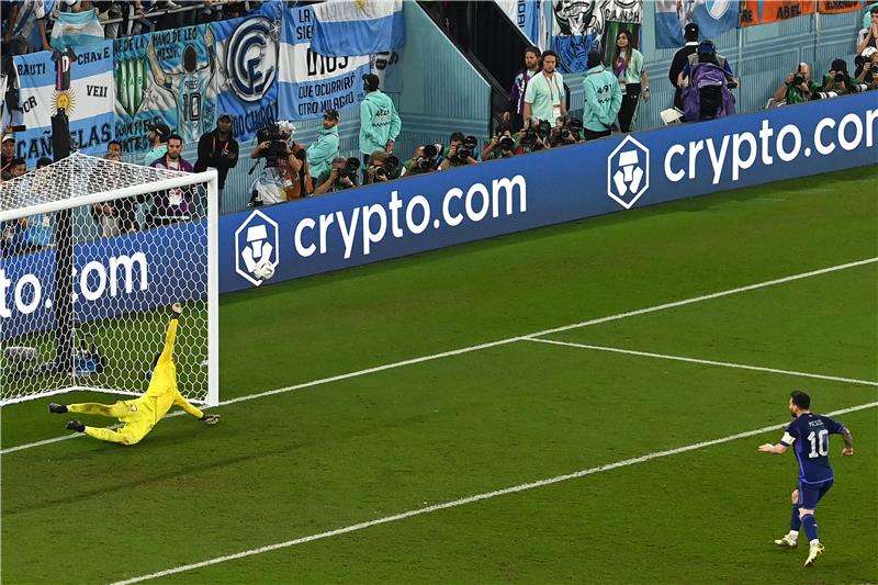 ميسي وتشيزني