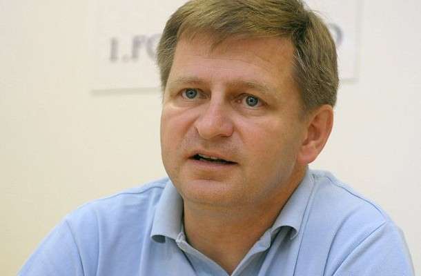 ميروسلاف سكوب