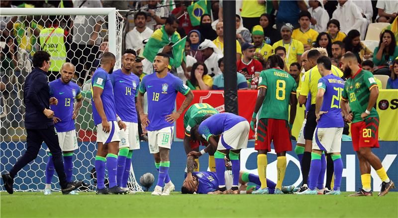 جيسوس مع لاعبي البرازيل