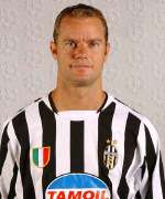 لاعب اليوفى بيسوتو 