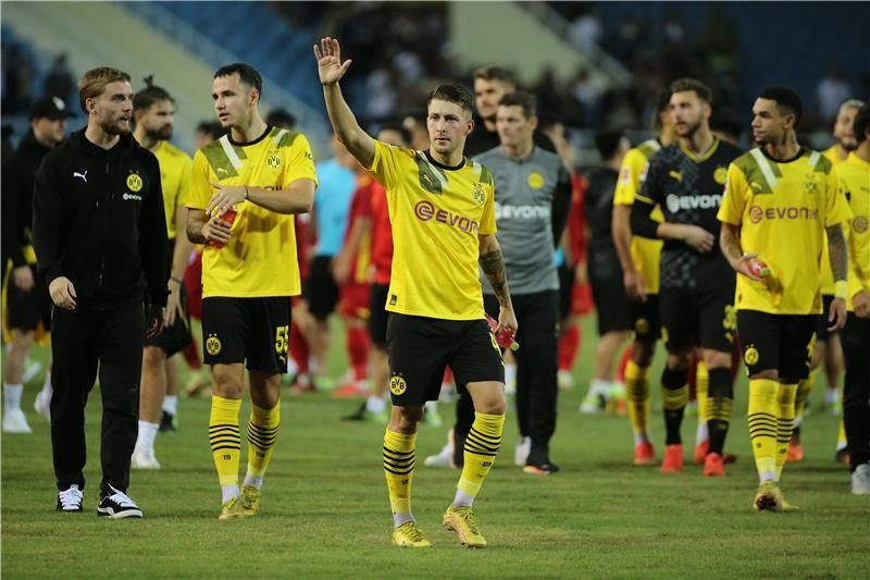 لاعبو دورتموند