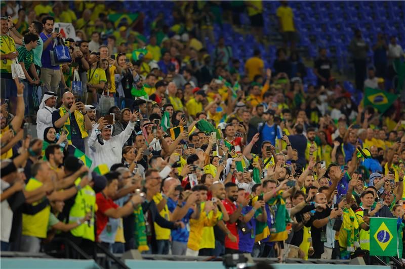 جانب من الحضور الجماهيري في الملعب