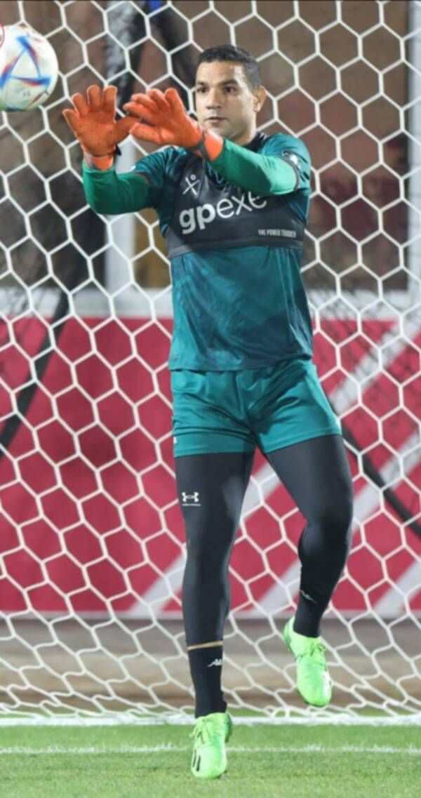 أيمن المثلوثي