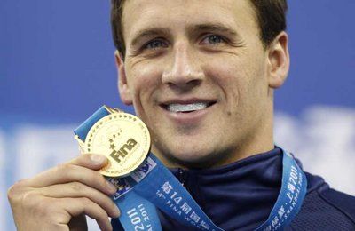 السباح الأمريكي رايان لوكتي 