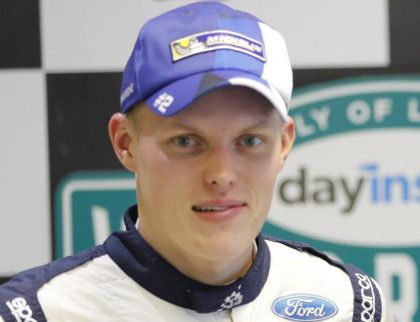 الإستوني أوت تاناك