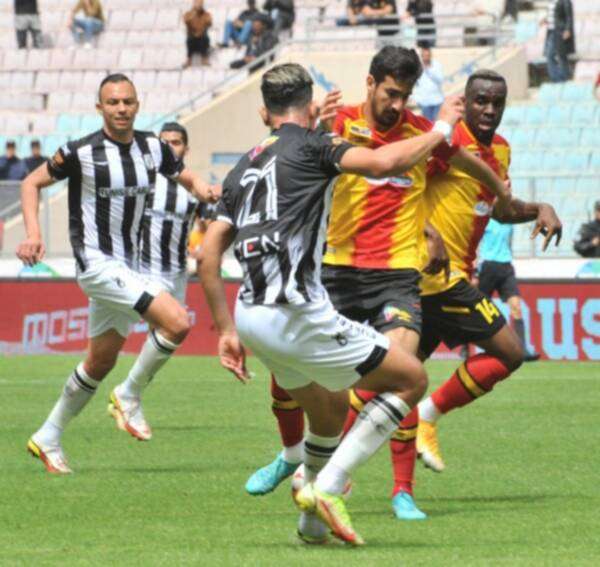 مواجهة سابقة بين الفريقين