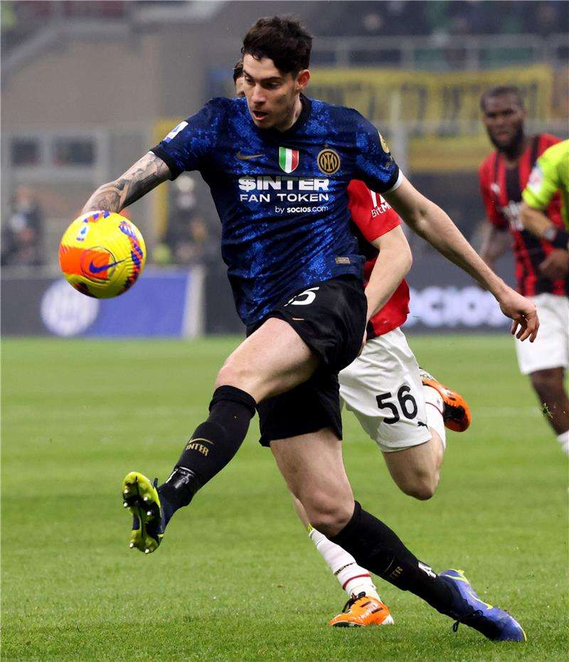 أليساندرو باستوني