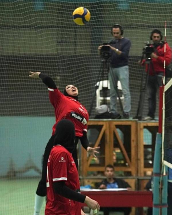 لاعبات الأهلي