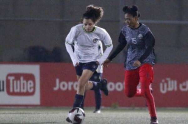 من لقاء الأهلي وعمان