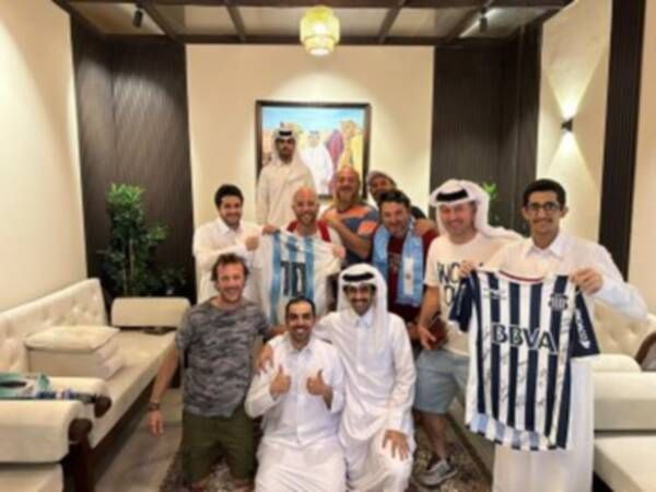 من المجالس القطرية