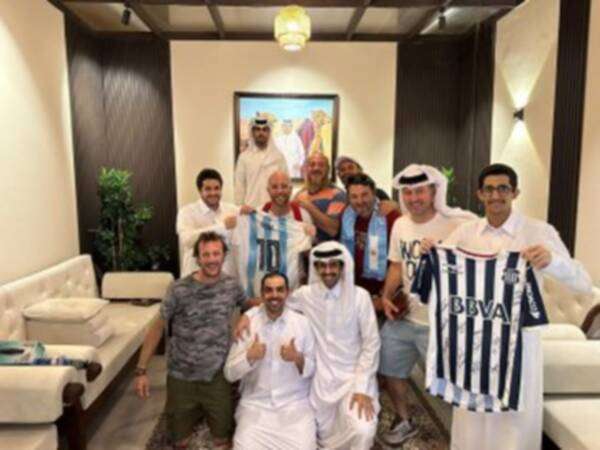 من المجالس القطرية