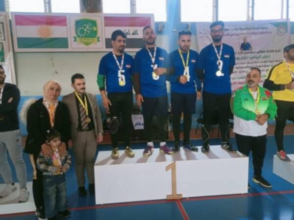 من التتويج