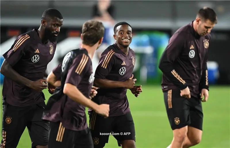 ?i=afp%2f20221120%2f20221120-afp_32p39wn_afp