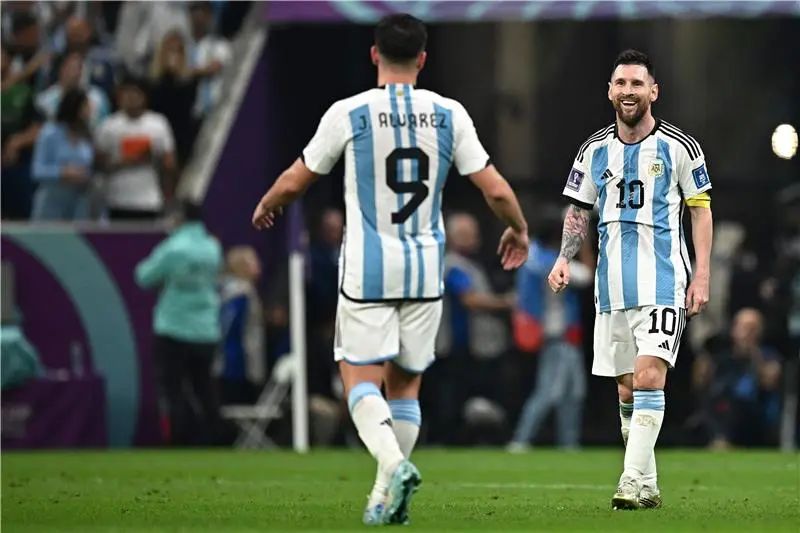 ?i=albums%2fmatches%2f2000043%2f20221213-afp_333k3hf_afp