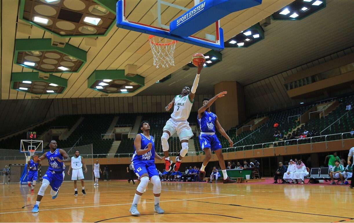 من مباراة سابقة بين الأهلي والهلال