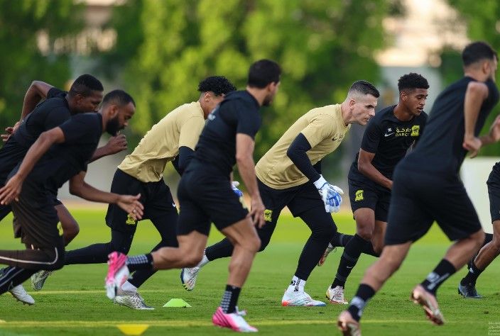 لاعبو الاتحاد